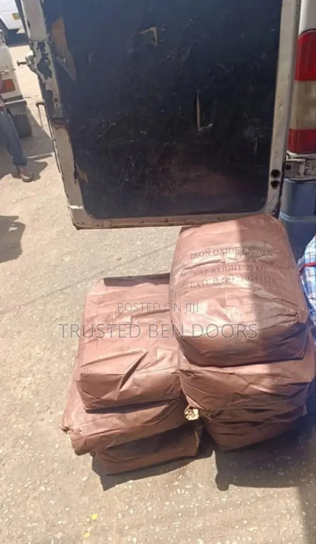 Brown Color Iron Oxide Pigment at Wholesale Price · Photo 1