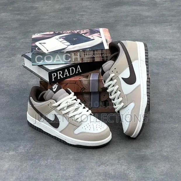 Nike SB Dunk Low · Photo 1