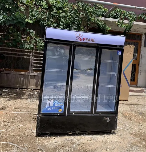 Super Good Pearl PVC-1540-28ab 3-Door Commercial Glass Display Fridge · Photo 1