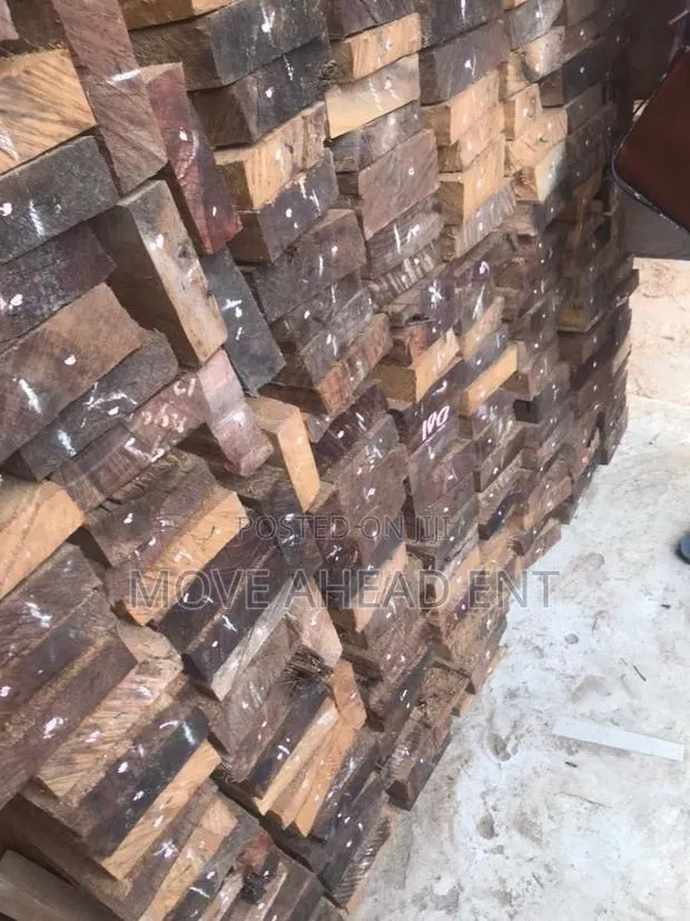 Dawomah, Red Wood Essah 2x6,2x4,2x3,2x2 Sawmill Cut · Photo 1