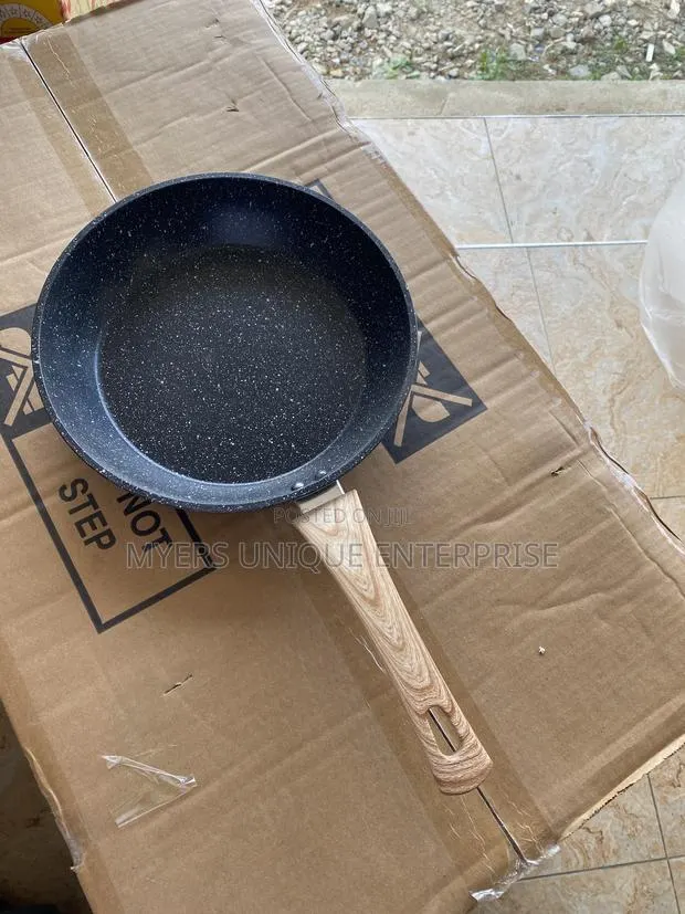 Universal Non-Stick Frying Pan - Granite Finish 24cm · Photo 1