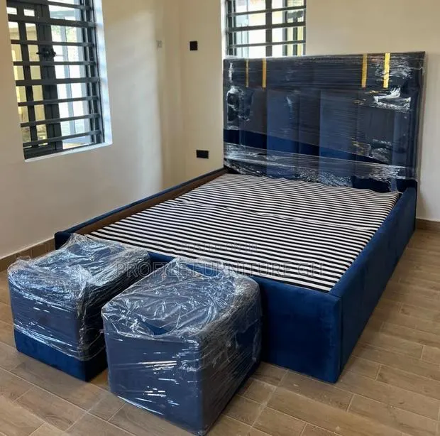 Double Design Bedframe With Two Side Drawers · Photo 1