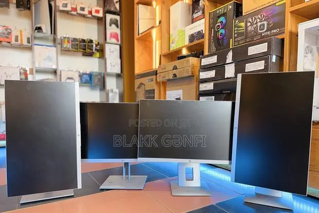 HP E243 24”inches Ips Monitors · Photo 1