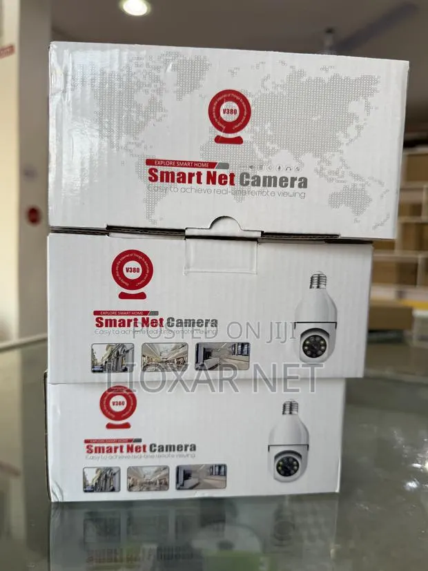 WiFi Light Bulb Camera · Photo 1