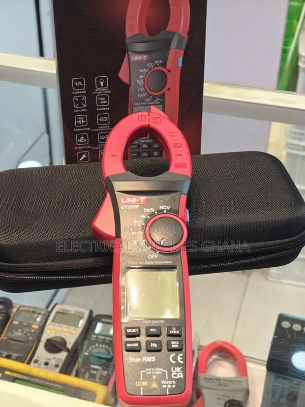 Uni-T Ut205e True RMS 1000a AC Clamp Meter · Photo 1