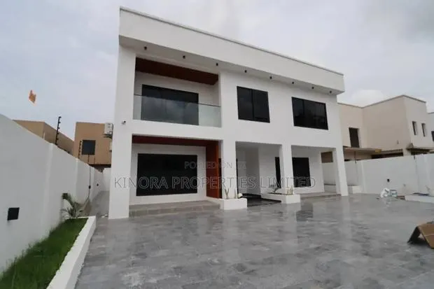 6bdrm Duplex in Spintex for sale · Photo 1