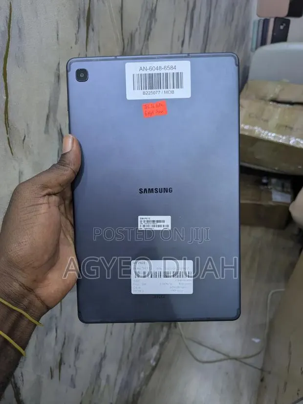 Samsung Galaxy Tab S6 Lite 64 GB Gray · Photo 1