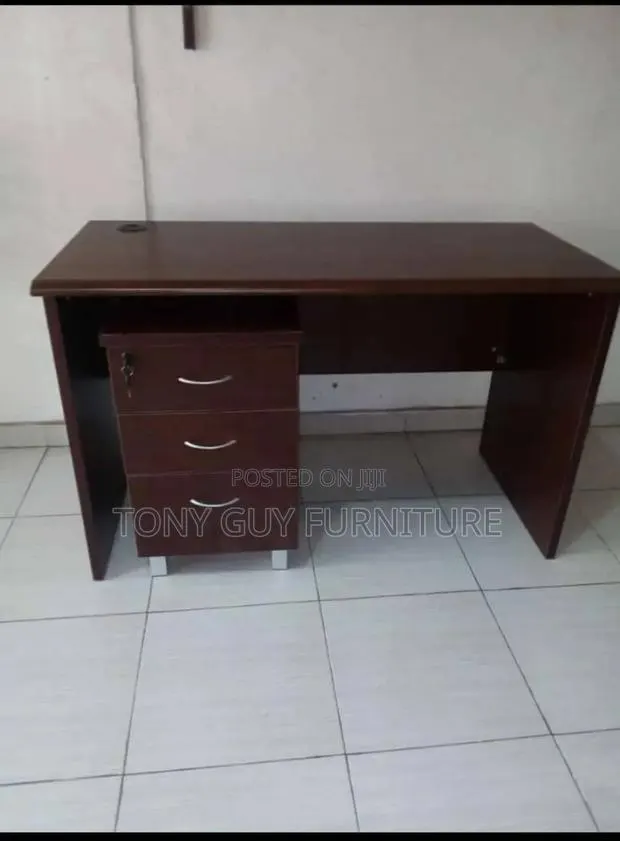 Brown Office Desk · Photo 1
