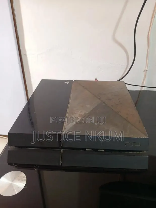 Ps4 Standard Edition · Photo 1