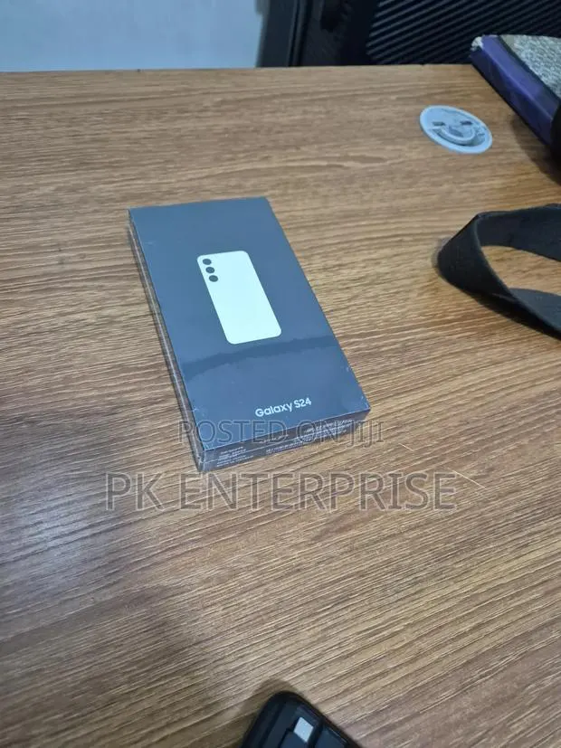 New Samsung Galaxy S24 256 GB · Photo 1