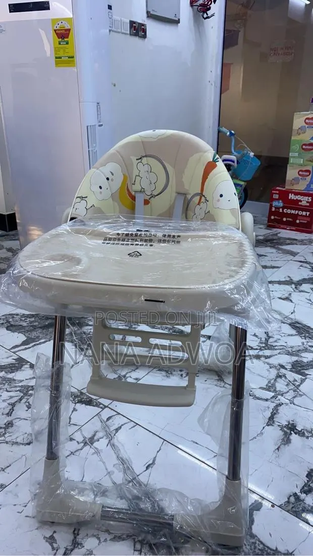 Baby High Chair · Photo 1