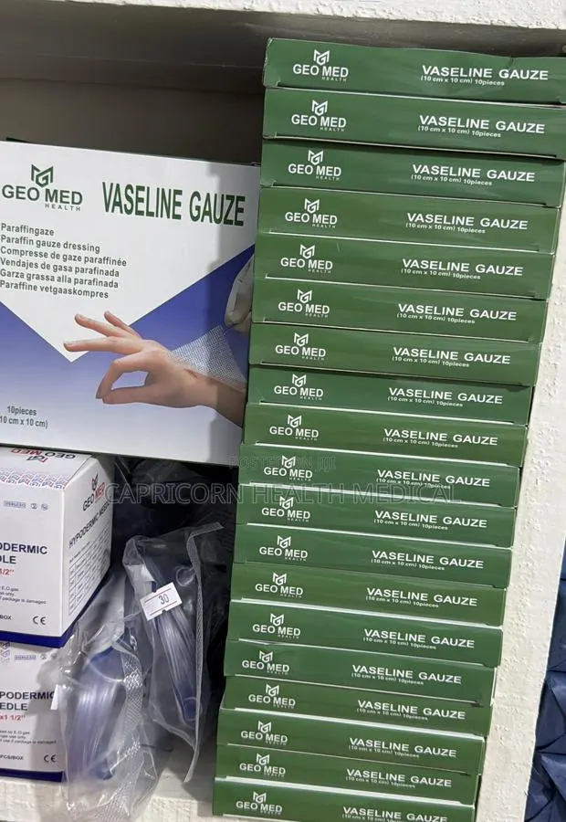 Vaseline or Paraffin Gauze 10x10cm · Photo 2