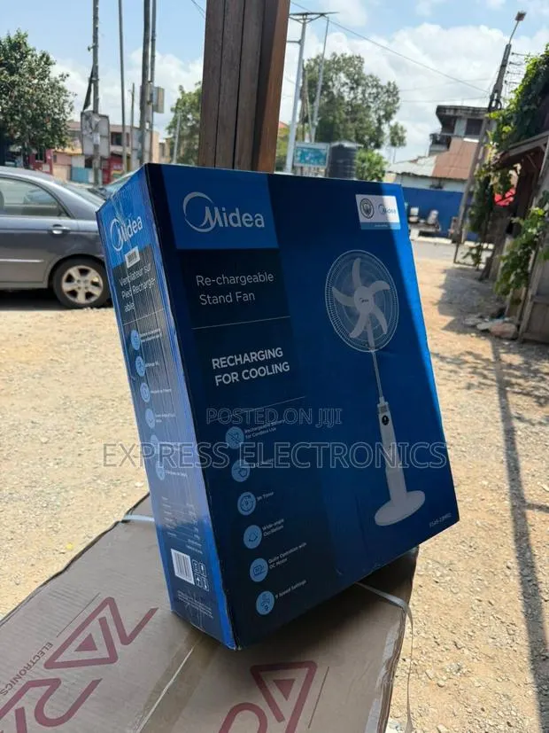 Brand New Rechargeable Fan Midea 18” · Photo 1