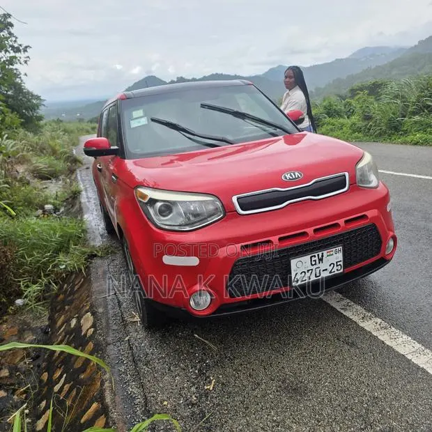 Kia Soul + 4dr Wagon (2.0L 4cyl 6A) 2015 Red · Photo 2