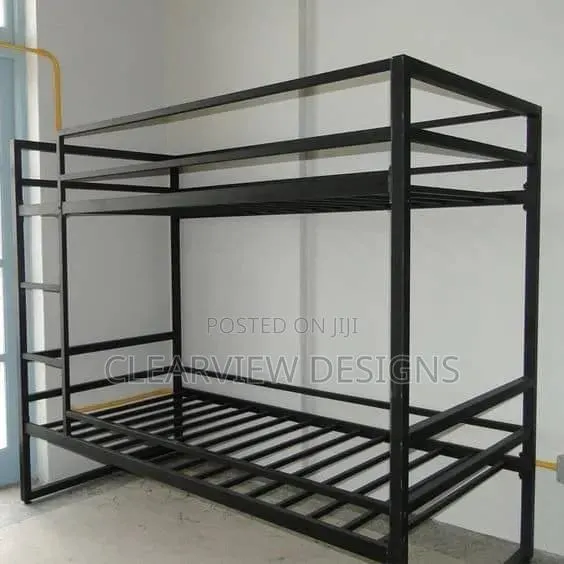 Strong Metal Bunk Bed – Space Saving 2-in-1 Bunk Bed · Photo 1