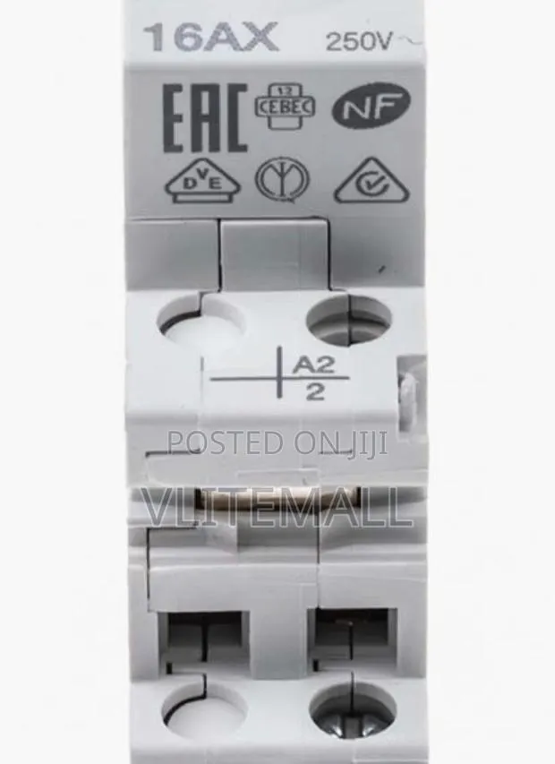 Schneider Electric Itl 16a Relay · Photo 1