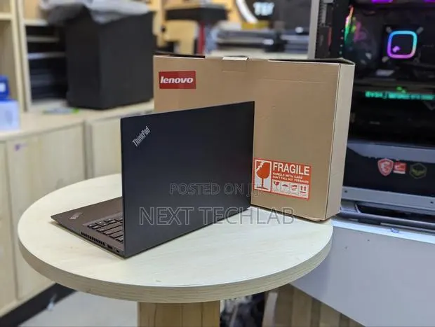 Laptop Lenovo Thinkpad T14s Gen 1 16GB AMD Ryzen 7 SSD 256GB · Photo 1