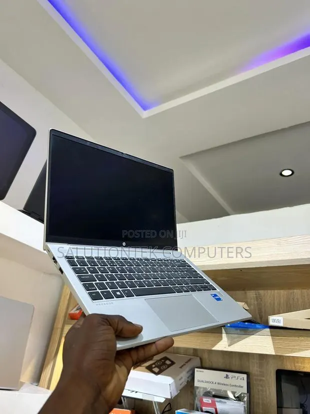 Laptop HP ProBook 440 G8 16GB Intel Core i5 SSD 256GB · Photo 1