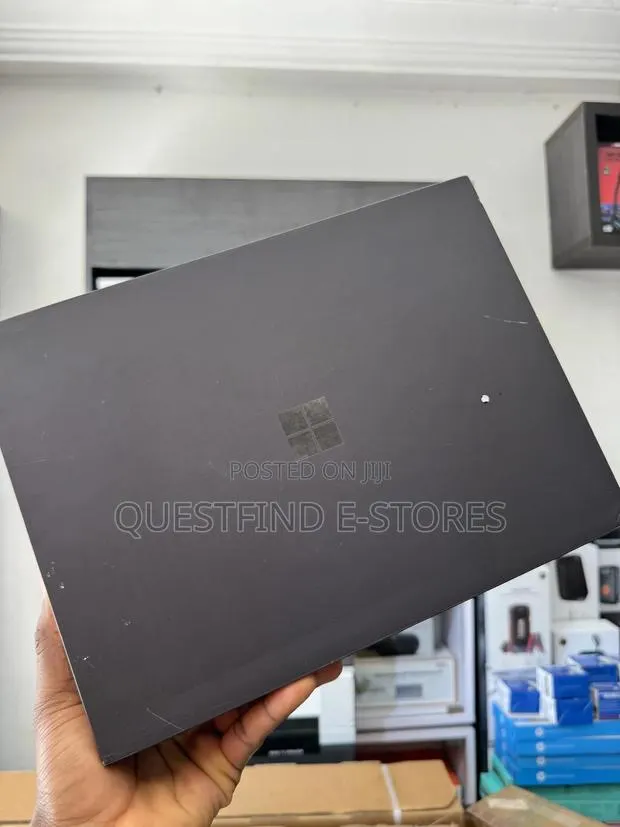 New Microsoft Surface Laptop 7 16GB Qualcomm Snapdragon X Elite 512GB · Photo 1