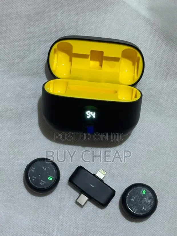 Pro Wireless Lavalier Microphone · Photo 1