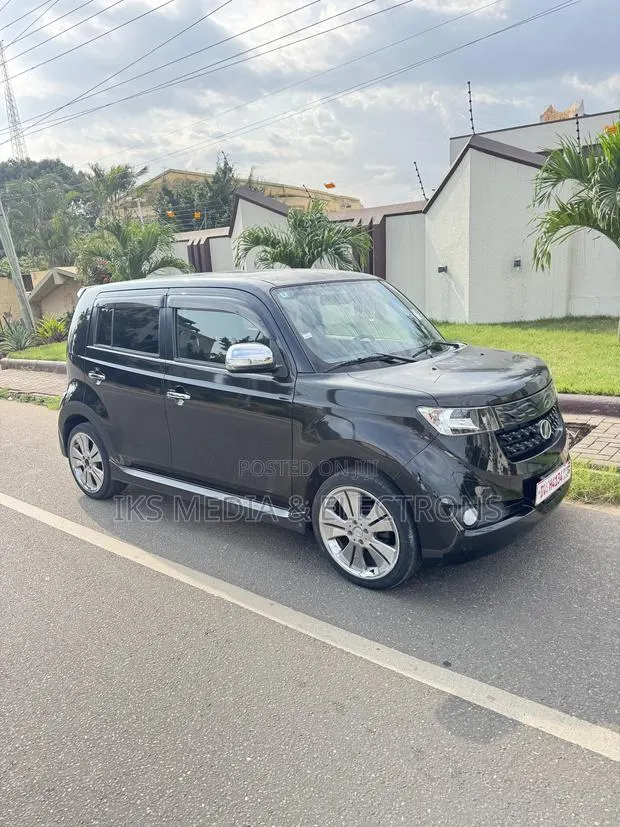 Toyota bB 2015 Black · Photo 1