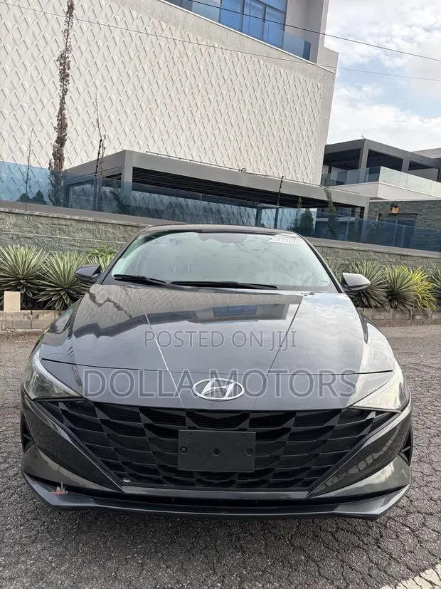 Hyundai Elantra 2023 Matt Black · Photo 1