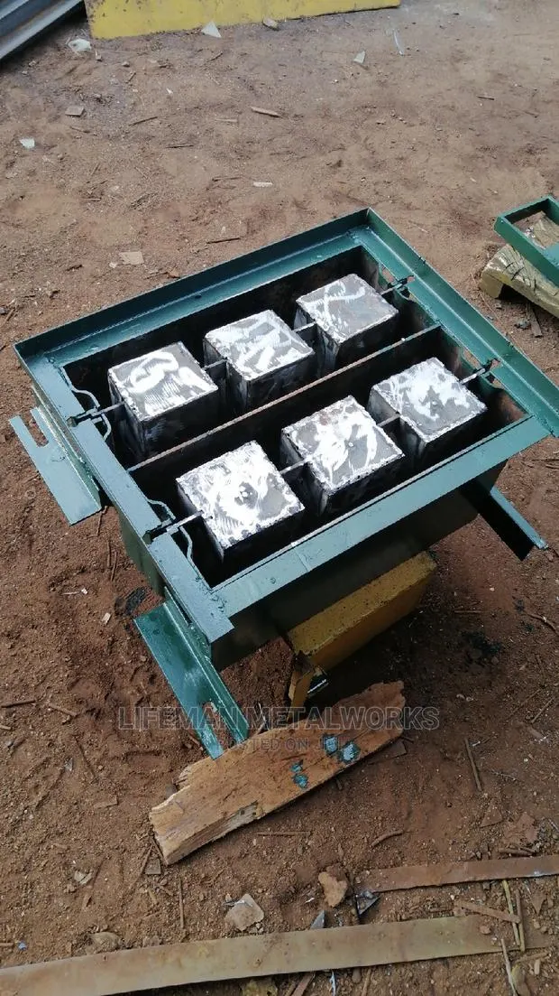 2 in 1 Hollow Block Mould · Photo 1