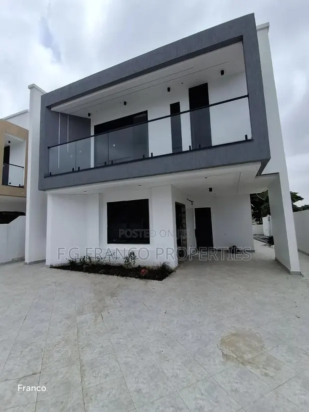 3bdrm House in Kg Franco Properties, Baatsona Total for sale · Photo 1