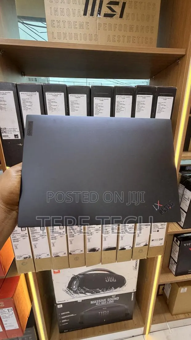 New Laptop Lenovo ThinkPad X1 Carbon 32GB Intel Core i7 SSD 512GB · Photo 1