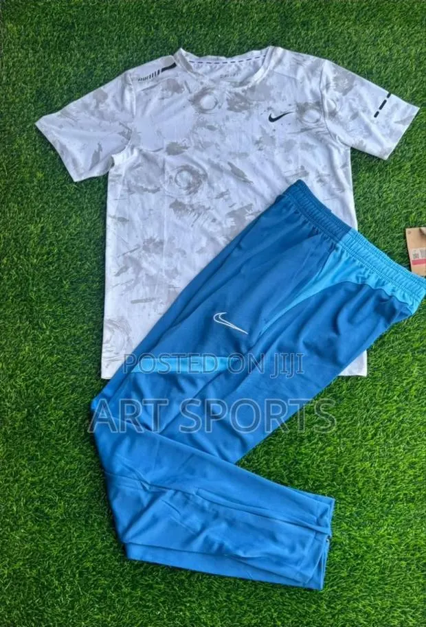 Nike Sports / Gym Wear · Photo 1