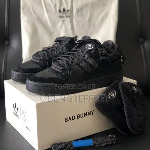 Original Adidas Bad Bunny Black · Photo 1