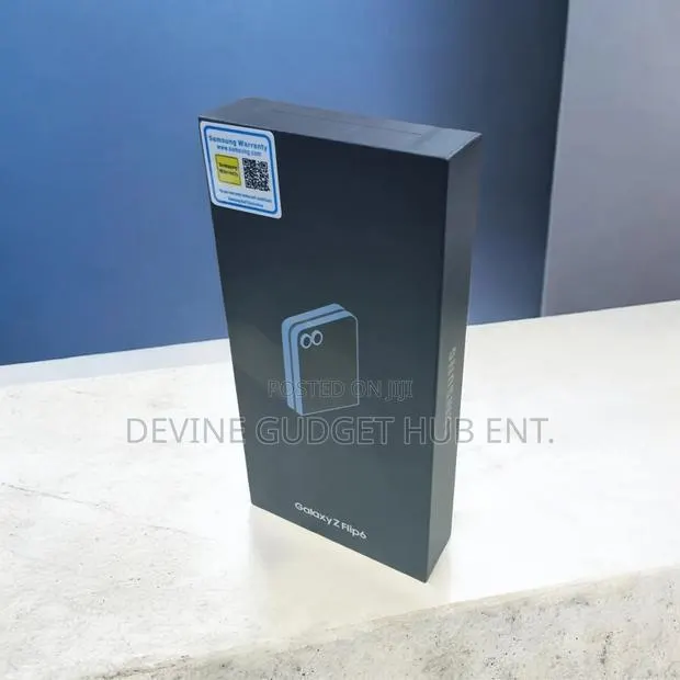 New Samsung Galaxy Z Flip6 256 GB Gray · Photo 1