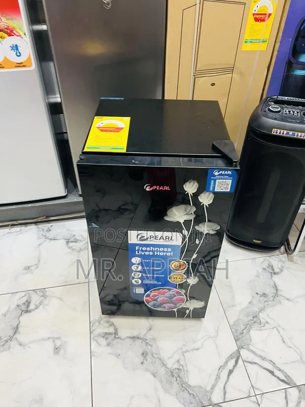 Unique Design Pearl Single Door Table Refrigerator(Black) Mirror · Photo 1