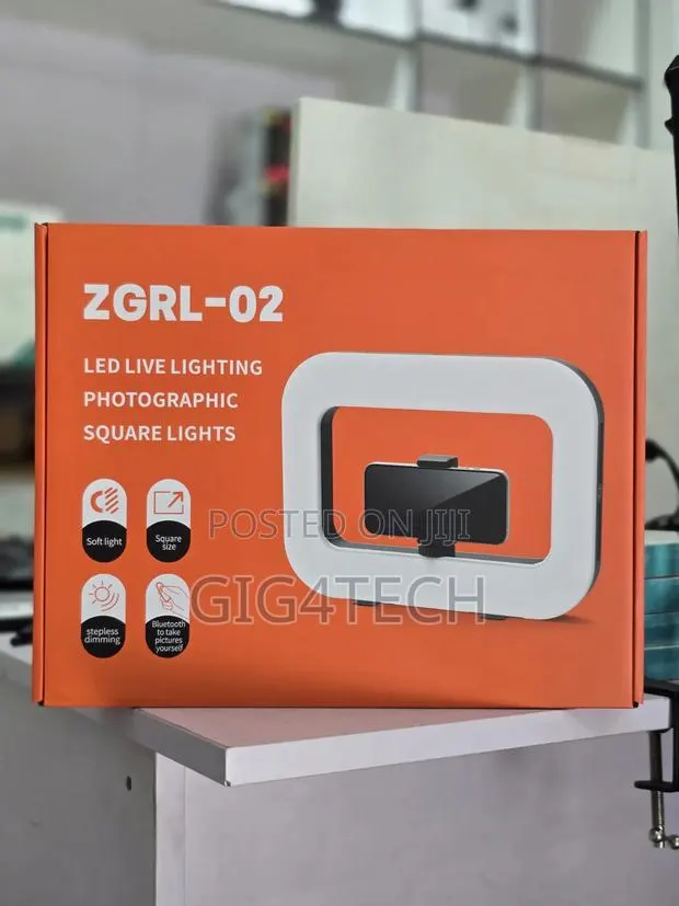 ZGRL Smartphone (Phone) Cage With Rechargeable Light and Remote · Photo 1