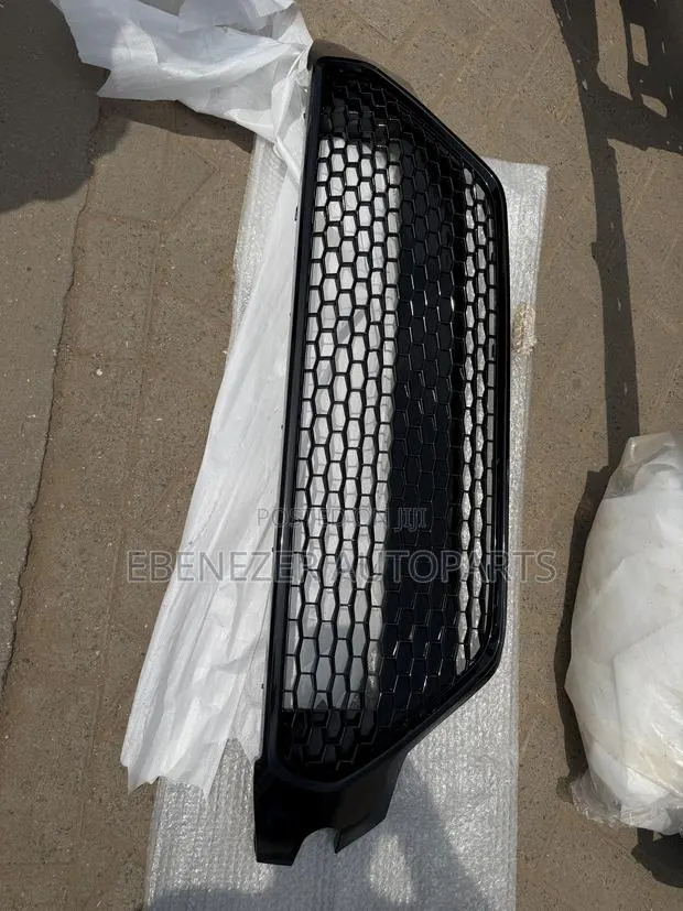 Toyota Corolla Se Front Bumper Lower Grille Shell 2020 2021 2023 2024 · Photo 1