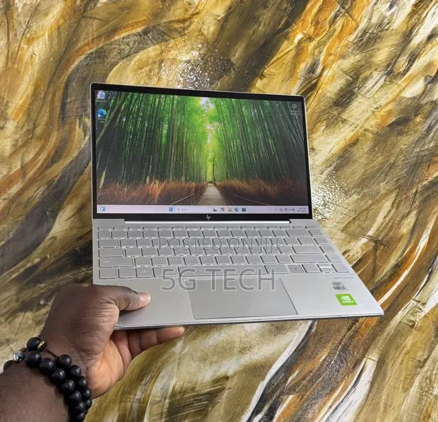Laptop HP Envy 13 16GB Intel Core i7 SSD 512GB · Photo 1