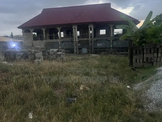 8bdrm House in Top Boat Group Of, Kumasi Metropolitan for sale · Photo 1