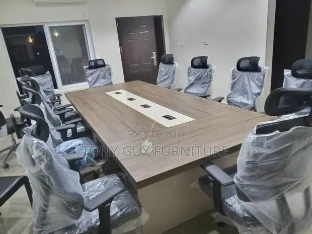 Conference Meeting Desk · Photo 1