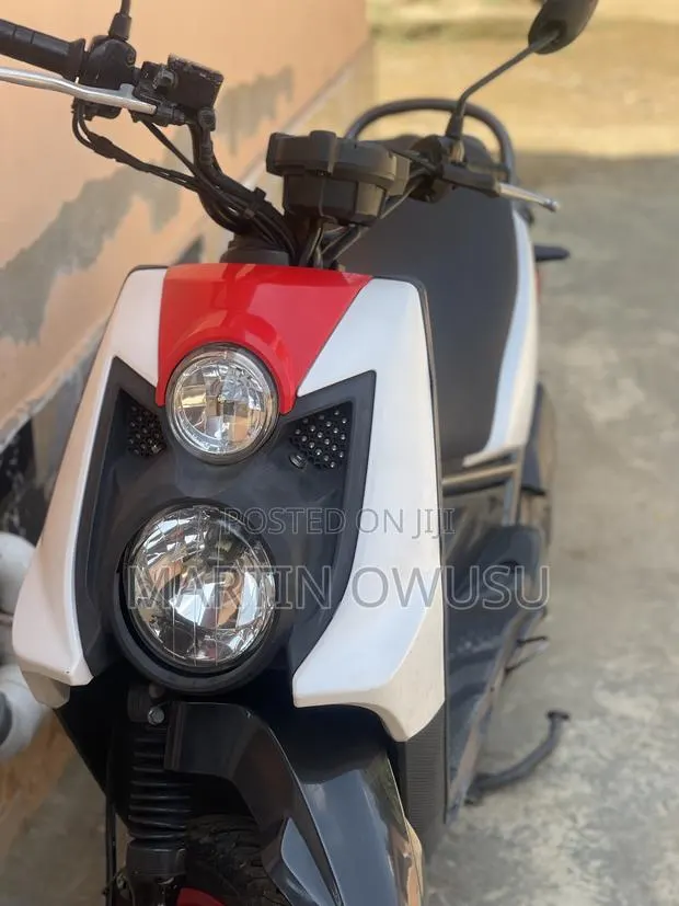 Yamaha 2025 White · Photo 1