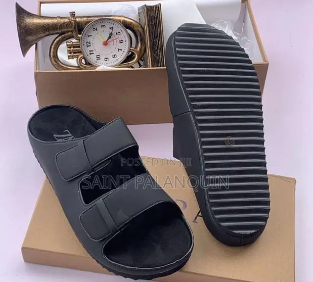 Zara Black Sandals · Photo 1