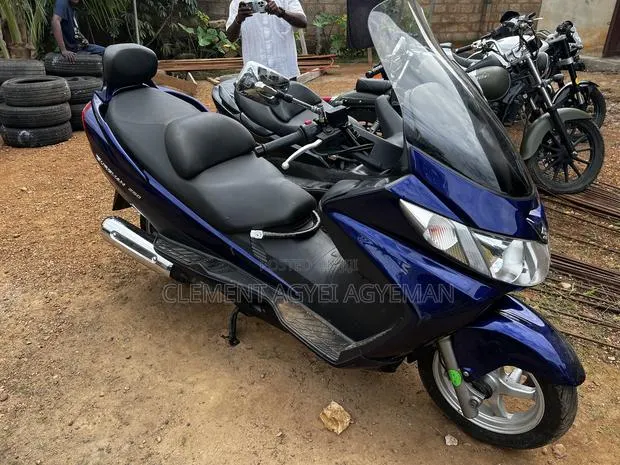 Suzuki Burgman 2024 Blue · Photo 1
