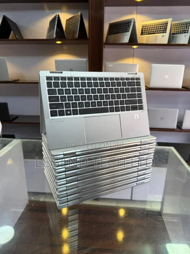 Laptop HP EliteBook 1040 G8 16GB Intel Core I7 SSD 512GB · Photo 1
