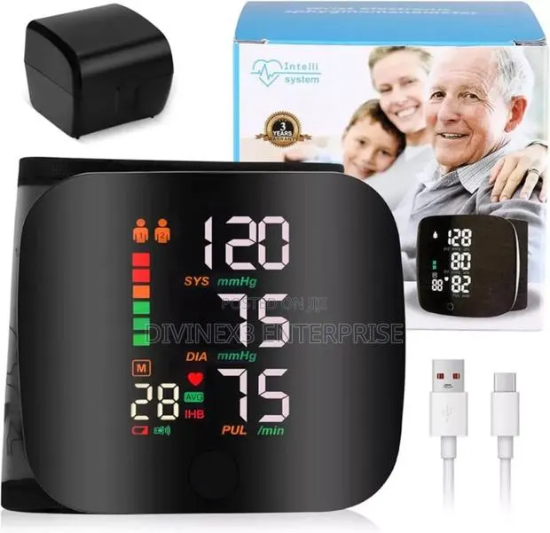 Rechargeable Blood Pressure Monitor With Voice Out · Photo 1