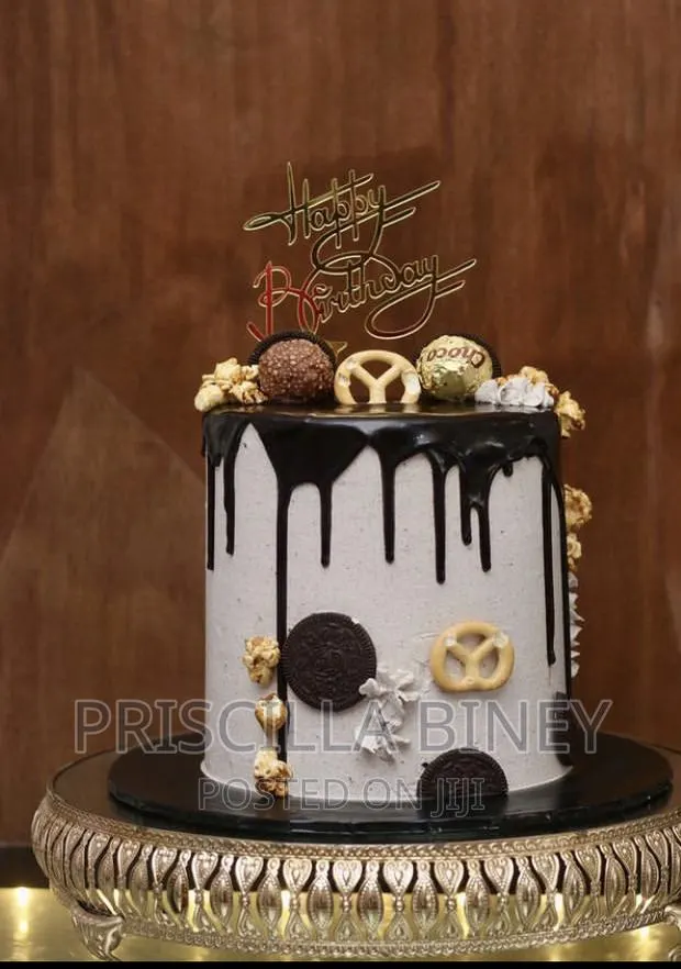 Chocolate Drip Cake · Photo 1