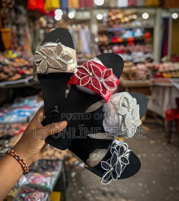 Rhinestone Slippers · Photo 1