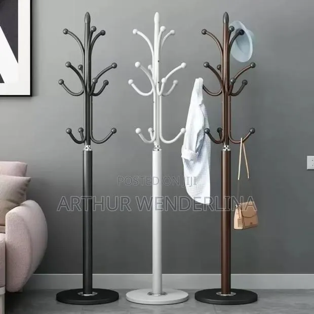Hanger for Hanging Your Bag,Wigs Etc. · Photo 1