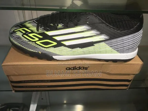 Football Footwear · Photo 1