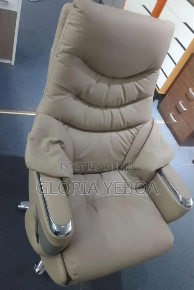 Office Chair · Photo 1