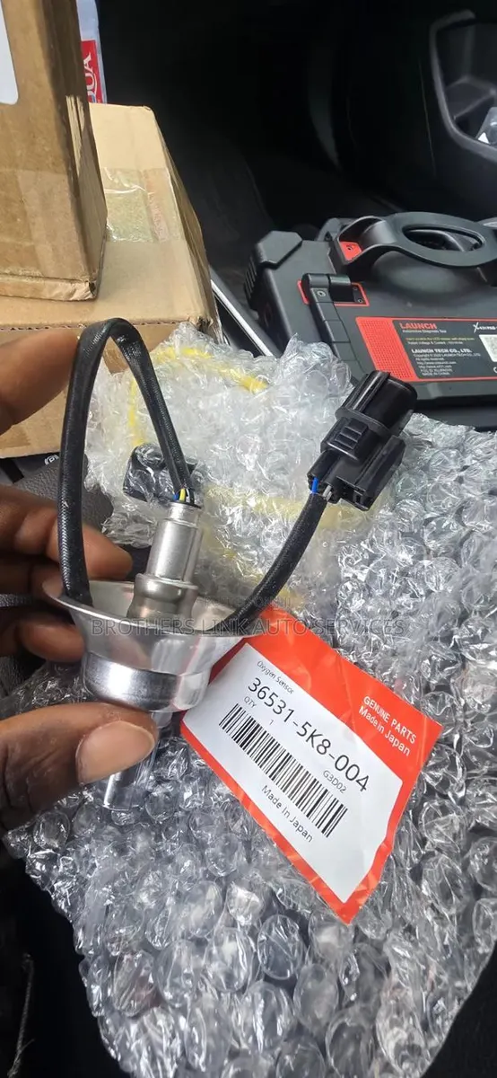 Honda Civic, CR-V Oxygen Sensor · Photo 1