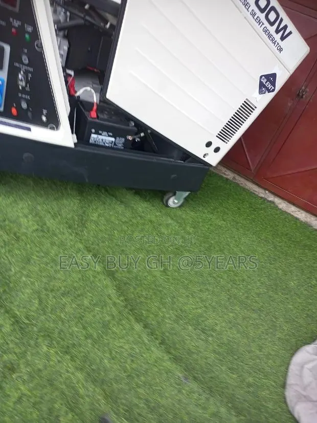 Rightfluent Uk Model 15kva Generator Diesel Engine Geneset · Photo 1